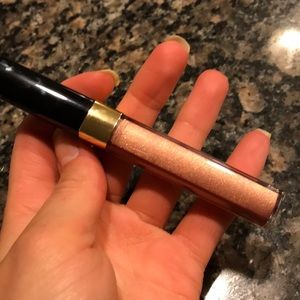 Chanel lèvres scintillantes in Unity